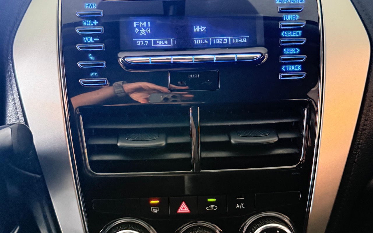 imagem-https://www.socarrao.com.br/sc-vehicle-images-prod/3478745/1787864909719-Y2I2ODI4ZTItNjg4Yi00ODNjLWI3ZjYtNGQ3ZTg3NjM0YTQ3LmpwZWc.jpeg
