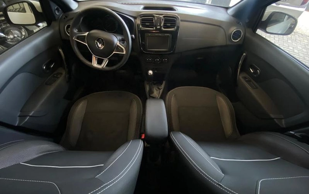 imagem-https://www.socarrao.com.br/sc-vehicle-images-prod/3478862/1789225574068-8425050_7_B_8f50ccd92f.jpeg
