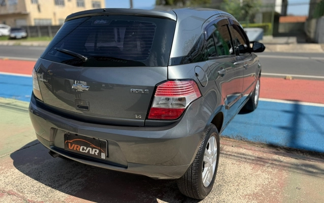 imagem-https://www.socarrao.com.br/sc-vehicle-images-prod/3479591/1787866142542-3latRgoKR3dAyqAjYLdkRo41nMKyZTJg.jpg