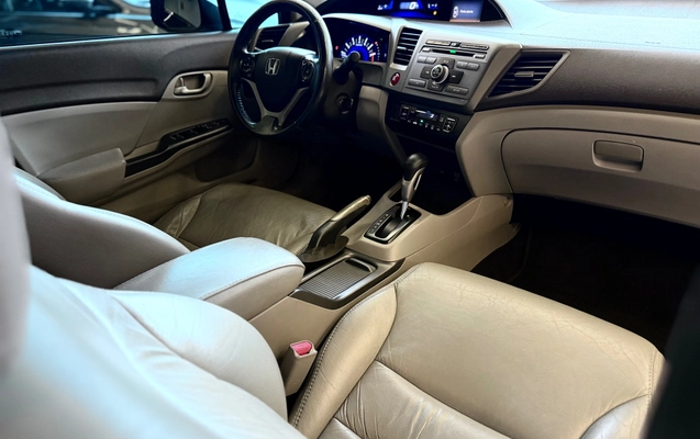 imagem-https://www.socarrao.com.br/sc-vehicle-images-prod/3479593/1789414039797-1cd4d895456e40c1844e29acb0932504_1787863361484.jpg