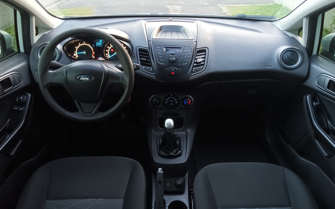 imagem-https://www.socarrao.com.br/sc-vehicle-images-prod/3479662/1788462552641-SU1HXzIwMjYwOTAyXzE3NTM0Ni5qcGc.jpg