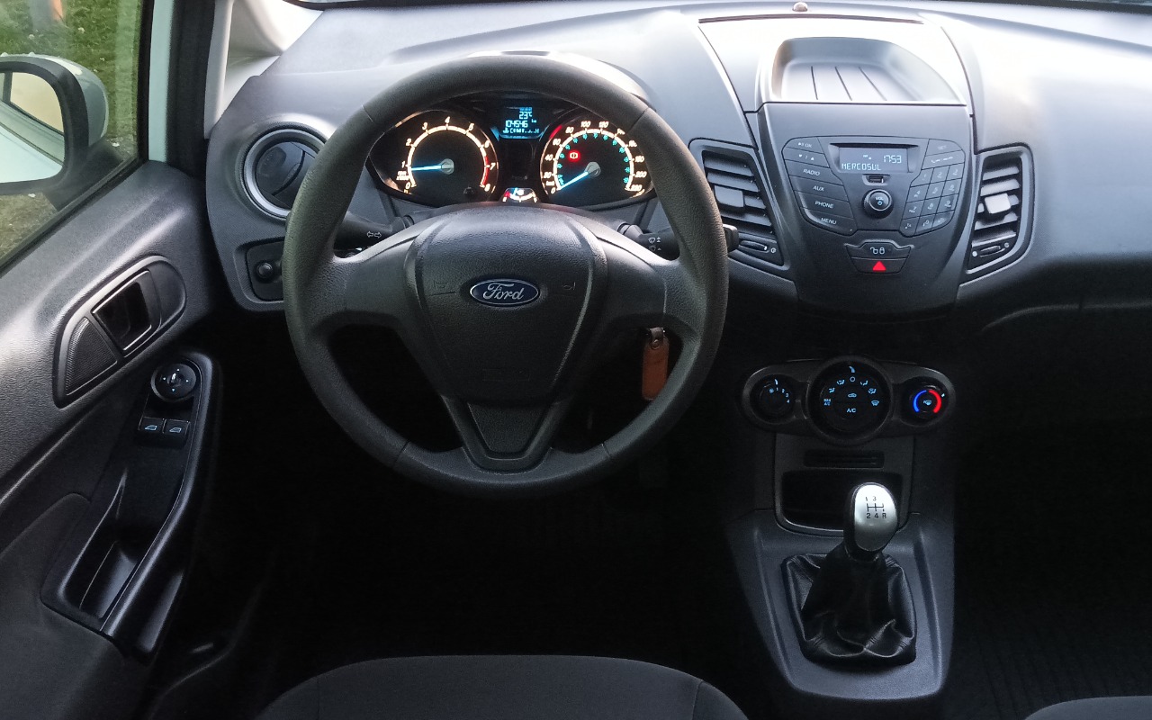 imagem-https://www.socarrao.com.br/sc-vehicle-images-prod/3479662/1788462552715-SU1HXzIwMjYwOTAyXzE3NTc1My5qcGc.jpg
