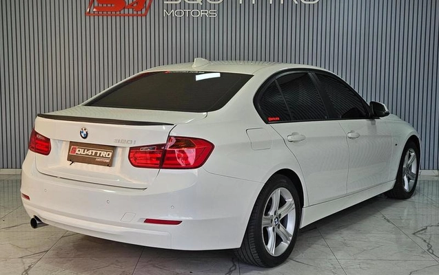 imagem-https://www.socarrao.com.br/sc-vehicle-images-prod/3479908/1787930751423-8425111_7_B_b8a7882f0e.jpeg