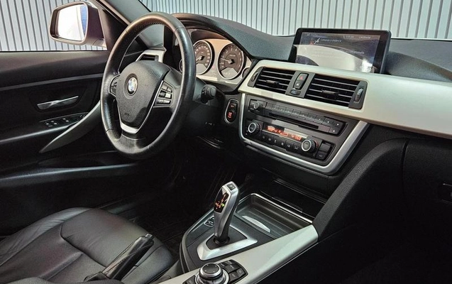 imagem-https://www.socarrao.com.br/sc-vehicle-images-prod/3479908/1787930751428-8425111_19_B_536cb573e6.jpeg
