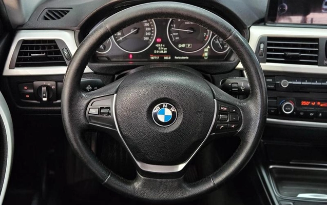 imagem-https://www.socarrao.com.br/sc-vehicle-images-prod/3479908/1787930751429-8425111_23_B_ee1d9d40db.jpeg