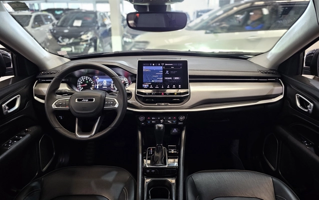 imagem-https://www.socarrao.com.br/sc-vehicle-images-prod/3480287/1787868196392-1_045200.jpg
