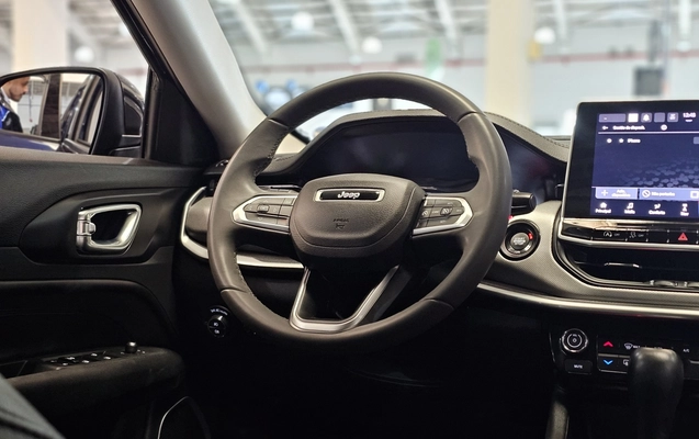 imagem-https://www.socarrao.com.br/sc-vehicle-images-prod/3480391/1787868424311-1_062757.jpg