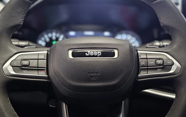 imagem-https://www.socarrao.com.br/sc-vehicle-images-prod/3480391/1787868424314-1_062750.jpg