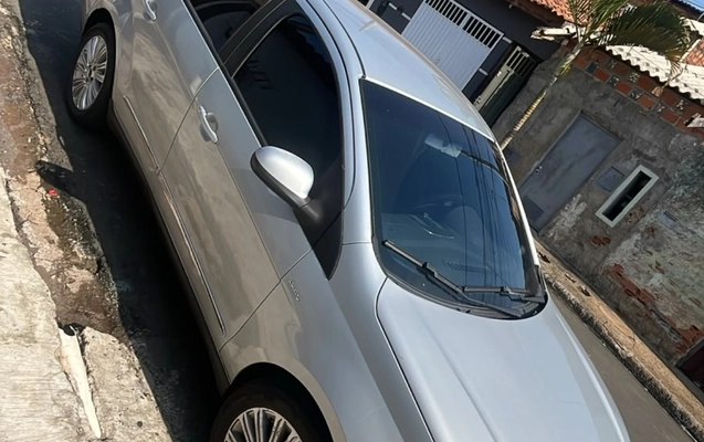 imagem-https://www.socarrao.com.br/sc-vehicle-images-prod/3480647/1787884802252-SU1HLTIwMjYwODE0LVdBMDA0MC5qcGc.jpg