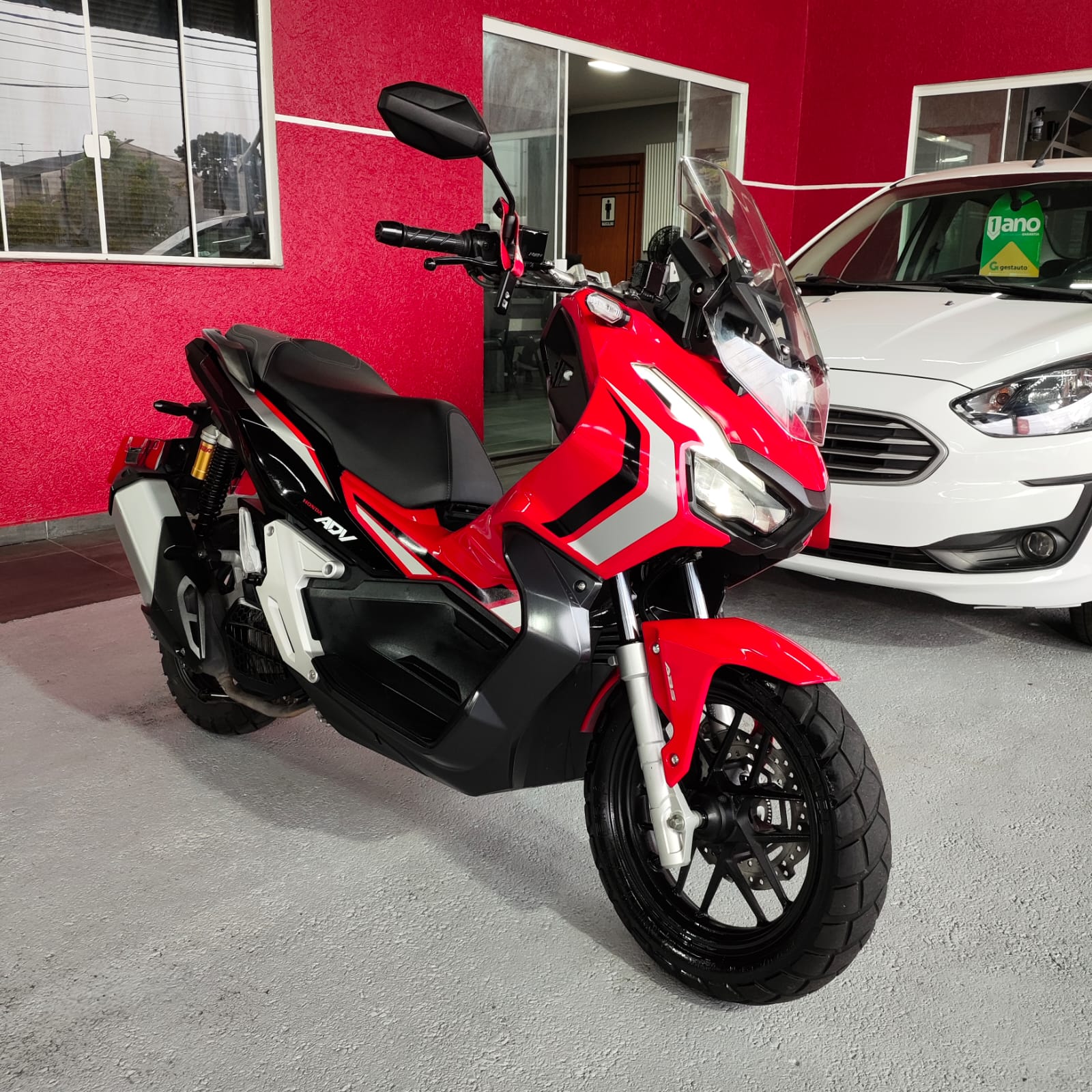 imagem-https://www.socarrao.com.br/sc-vehicle-images-prod/3481/1769987765265-7015778OR_1761685166_65_480.jpg