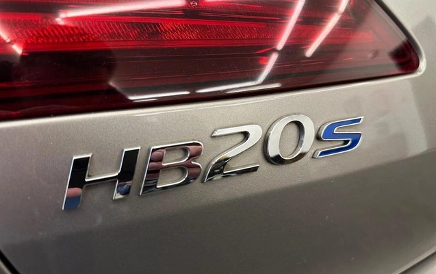 imagem-https://www.socarrao.com.br/sc-vehicle-images-prod/3481528/1789095165933-8425265_12_B_3a1983ab4f.jpeg