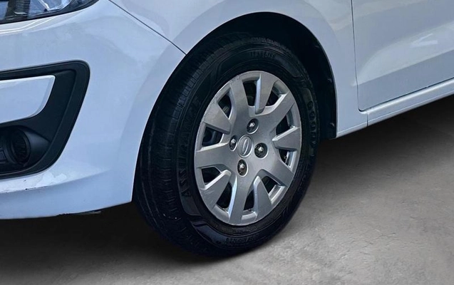 imagem-https://www.socarrao.com.br/sc-vehicle-images-prod/3481765/1790010337886-8425270_17_B_e3d5c89171.jpeg
