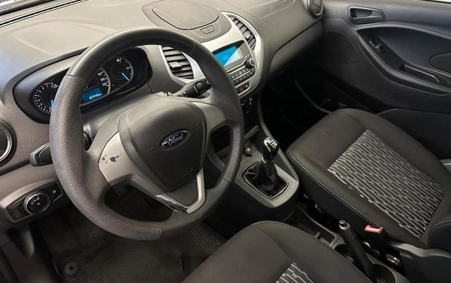 imagem-https://www.socarrao.com.br/sc-vehicle-images-prod/3481765/1790010337888-8425270_13_B_0f2da9474c.jpeg