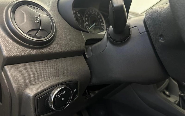 imagem-https://www.socarrao.com.br/sc-vehicle-images-prod/3481765/1790010337896-8425270_10_B_118ccec9c7.jpeg