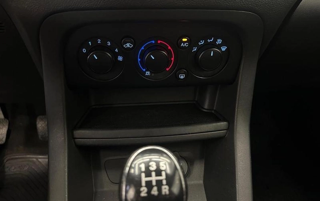 imagem-https://www.socarrao.com.br/sc-vehicle-images-prod/3481765/1790010337898-8425270_13_B_1ab08aaf0b.jpeg