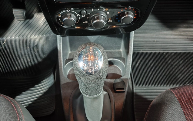 imagem-https://www.socarrao.com.br/sc-vehicle-images-prod/3483/1769987765733-7059886OR_1763071626_83_820.jpg