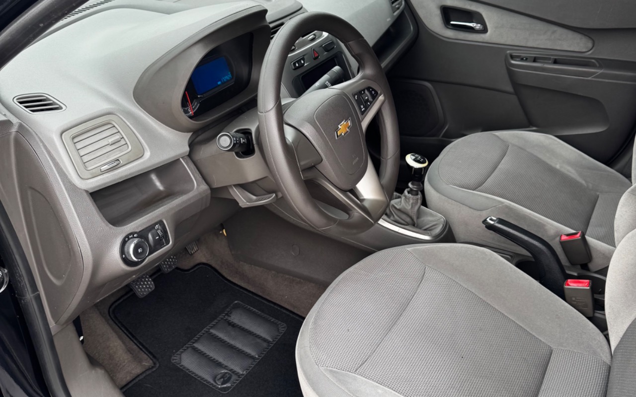 imagem-https://www.socarrao.com.br/sc-vehicle-images-prod/3483977/1787881001386-SU1HXzE3ODMuanBlZw.jpeg