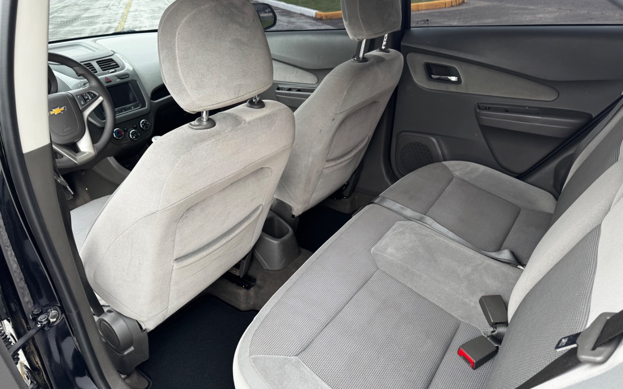 imagem-https://www.socarrao.com.br/sc-vehicle-images-prod/3483977/1787881002075-SU1HXzE3ODQuanBlZw.jpeg