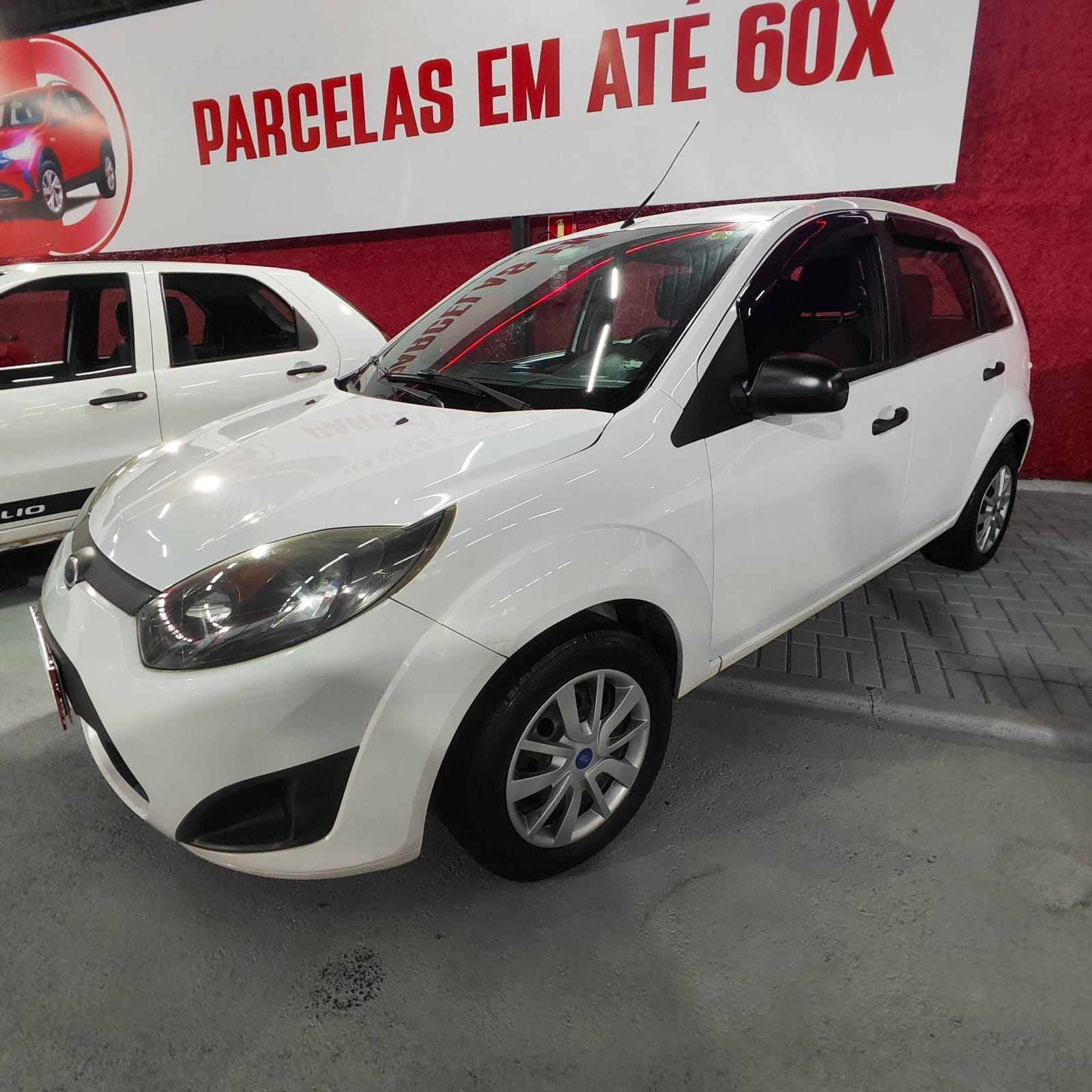 Ford Fiesta 2013 Branco — foto 1 de 3