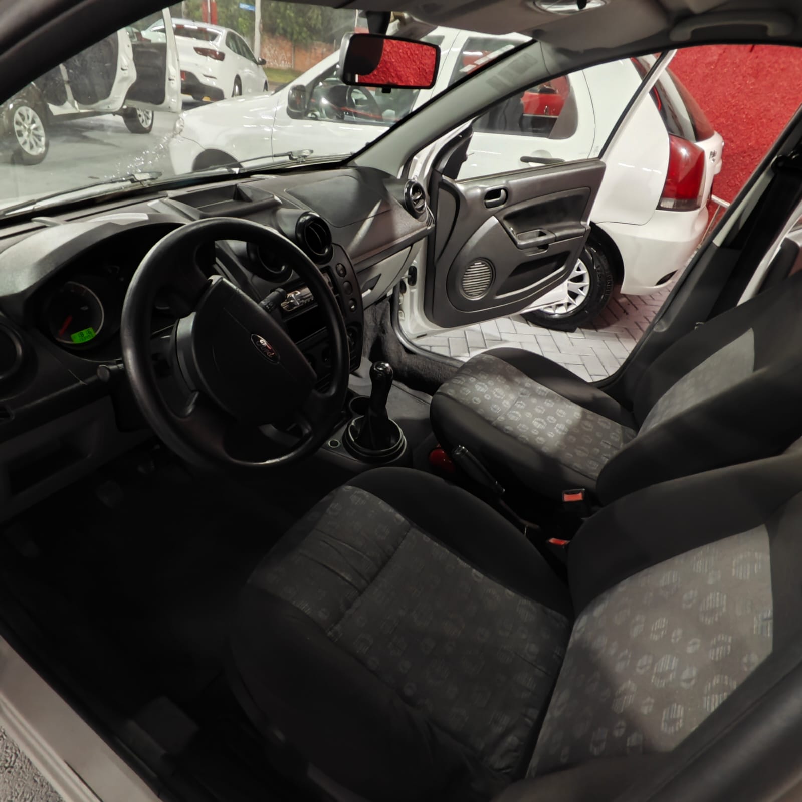 imagem-https://www.socarrao.com.br/sc-vehicle-images-prod/3490/1769987767454-7262656OR_1769909745_2_280.jpg