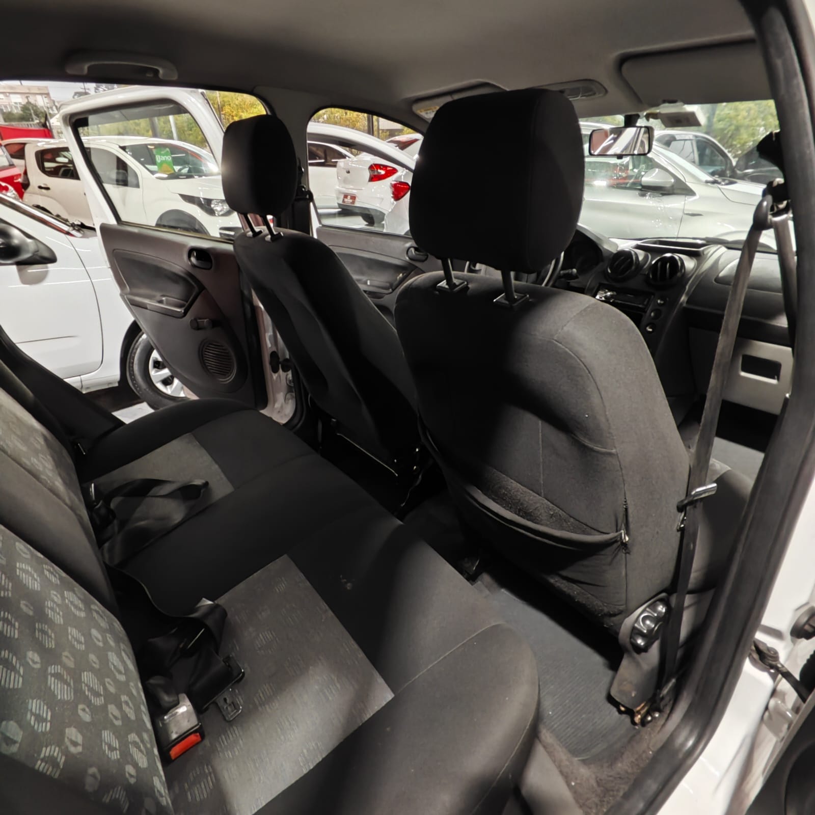 imagem-https://www.socarrao.com.br/sc-vehicle-images-prod/3490/1769987767455-7262656OR_1769909748_65_320.jpg