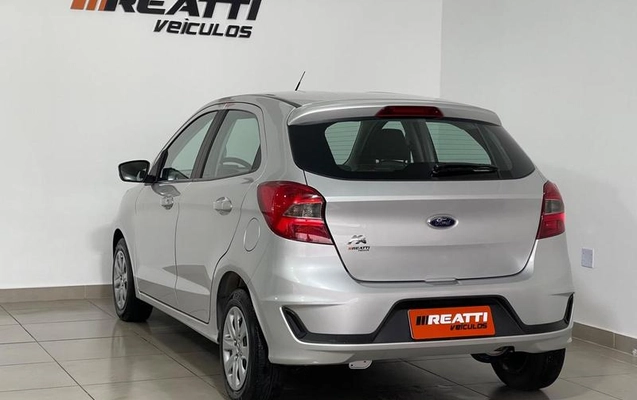 imagem-https://www.socarrao.com.br/sc-vehicle-images-prod/3493739/1790185558206-8421534_13_B_77ac1768e4.jpeg