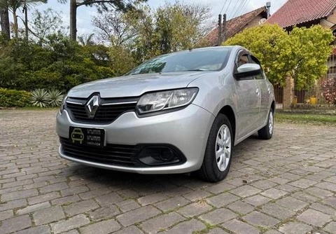Renault Logan 2015 Prata — foto 1 de 3