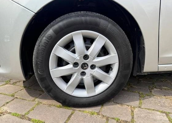 imagem-https://www.socarrao.com.br/sc-vehicle-images-prod/3493743/1787916280382-renault-logan-1.6-dynamique-8v-flex-4p-automatizado-wmimagem14102026643.jpg