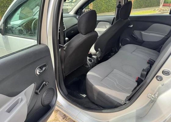 imagem-https://www.socarrao.com.br/sc-vehicle-images-prod/3493743/1787916280388-renault-logan-1.6-dynamique-8v-flex-4p-automatizado-wmimagem14102196743.jpg