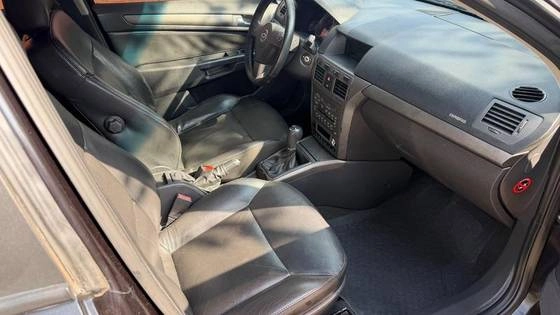 imagem-https://www.socarrao.com.br/sc-vehicle-images-prod/3493745/1787916354276-chevrolet-vectra-2.0-mpfi-elegance-8v-140cv-flex-4p-automatico-wmimagem1407415669.jpg