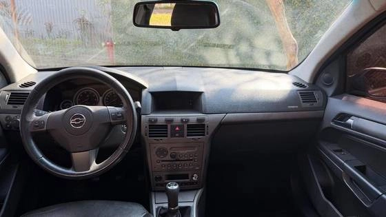 imagem-https://www.socarrao.com.br/sc-vehicle-images-prod/3493745/1787916354281-chevrolet-vectra-2.0-mpfi-elegance-8v-140cv-flex-4p-automatico-wmimagem14074241413.jpg