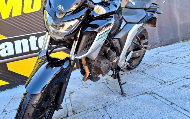 imagem-https://www.socarrao.com.br/sc-vehicle-images-prod/3493757/1787917205975-8425387_1_B_dc5393d682.jpeg