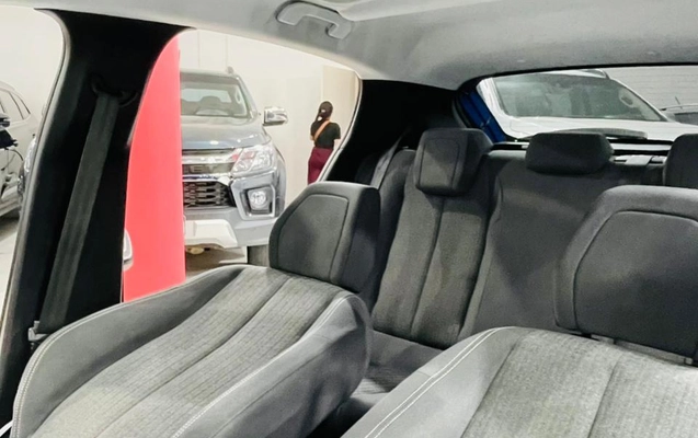 imagem-https://www.socarrao.com.br/sc-vehicle-images-prod/3493787/1787918423551-003_da13951de8d7a5cb55db5ae2cd70d883.jpeg