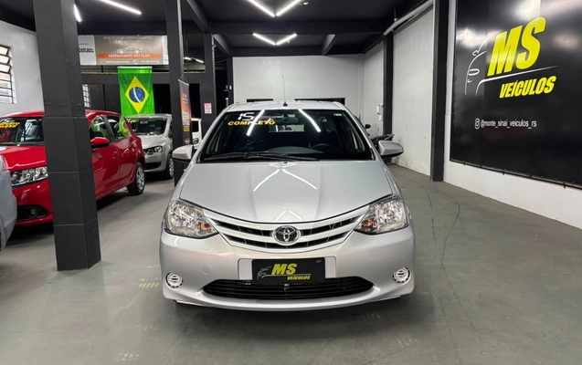 imagem-https://www.socarrao.com.br/sc-vehicle-images-prod/3493794/1787918582102-V2hhdHNBcHAgSW1hZ2UgMjAyNi0wOC0yNyBhdCAwOS4wMS4zNi5qcGVn.jpeg