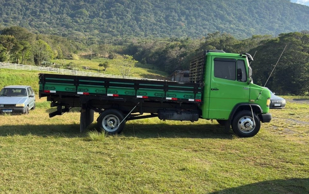 imagem-https://www.socarrao.com.br/sc-vehicle-images-prod/3493798/1787918729342-0AeMiUpfXRLOEvghUh65ZgPCJA6gndCs.jpg
