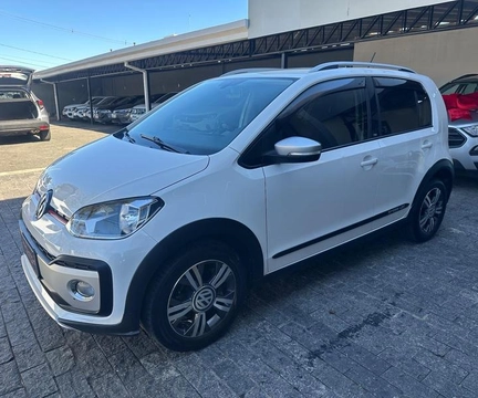 Volkswagen Up! 2019 Branco — foto 1 de 3