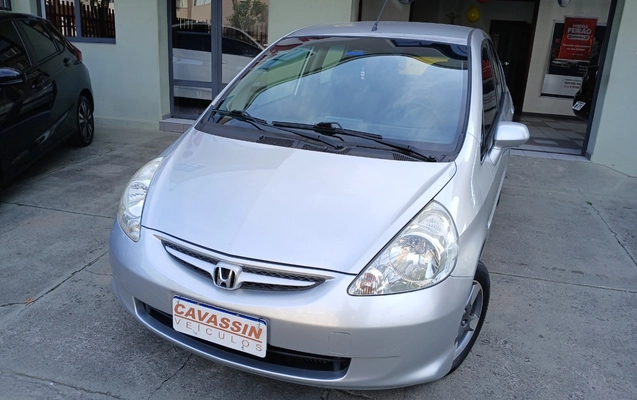 imagem-https://www.socarrao.com.br/sc-vehicle-images-prod/3493812/1787919078507-MTc4NzkxODMyMjM5NDQ0NjYyMzAzMDg4NjIwMTI3MzAuanBn.jpg