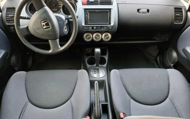 imagem-https://www.socarrao.com.br/sc-vehicle-images-prod/3493812/1787919079744-MTc4NzkxODU1MTI5NTgyOTc0NDk3NDkyMDY0Mzg0NDguanBn.jpg
