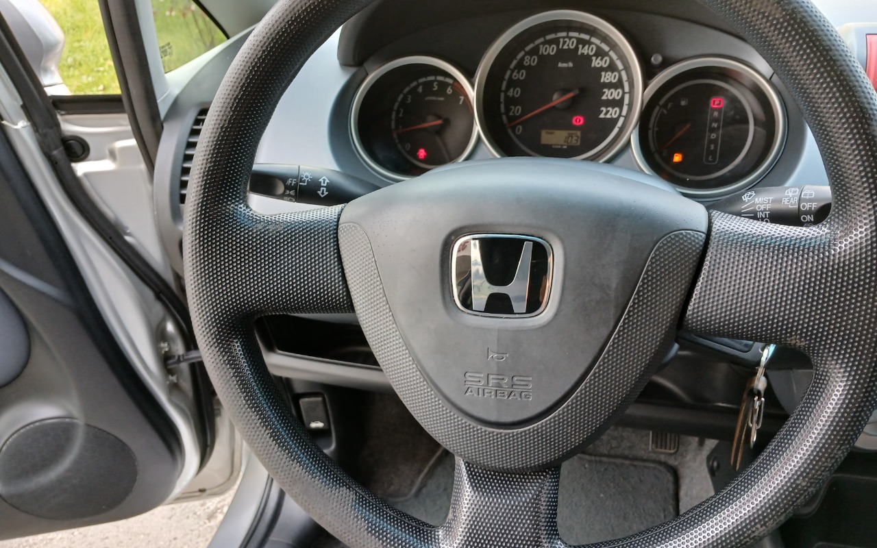 imagem-https://www.socarrao.com.br/sc-vehicle-images-prod/3493812/1787919081097-MTc4NzkxOTAwMzMxODQxNDA4NzY1OTQ4NTg0NjgyMDUuanBn.jpg