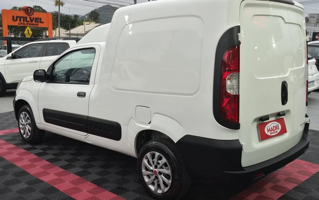 imagem-https://www.socarrao.com.br/sc-vehicle-images-prod/3495137/1788183715492-003_7029302e4974b3efe19c6a24b05de98e.jpg
