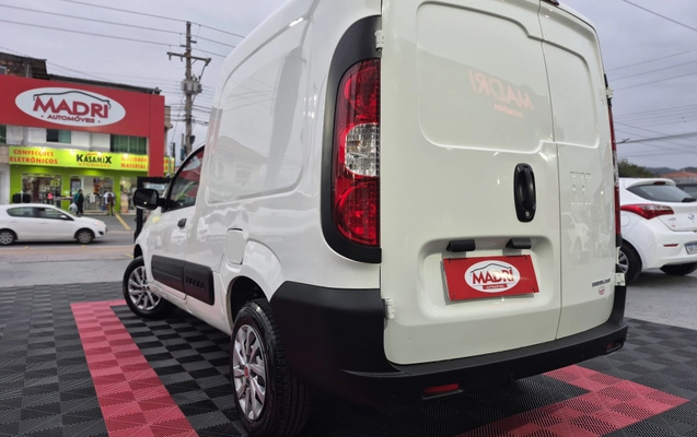 imagem-https://www.socarrao.com.br/sc-vehicle-images-prod/3495137/1788183715511-003_beb5268f474f3ef3b598ab8adba60af1.jpg