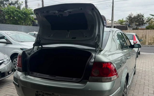 imagem-https://www.socarrao.com.br/sc-vehicle-images-prod/3496136/1787920542284-V2hhdHNBcHAgSW1hZ2UgMjAyNi0wOC0yNSBhdCAxNS4yNi4zNCAoMykuanBlZw.jpeg