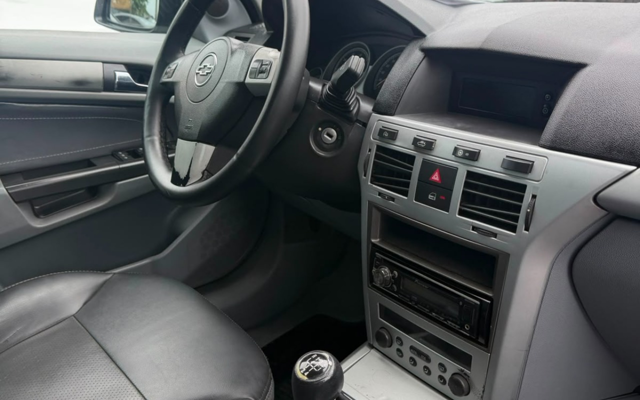 imagem-https://www.socarrao.com.br/sc-vehicle-images-prod/3496136/1787920542676-V2hhdHNBcHAgSW1hZ2UgMjAyNi0wOC0yNSBhdCAxNS4yNi4zNS5qcGVn.jpeg