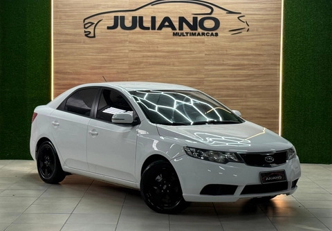 Kia Cerato 1.6 16V Mec. 2011 Branco — foto 1 de 3