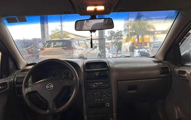 imagem-https://www.socarrao.com.br/sc-vehicle-images-prod/3497291/1787921789641-2dad312a86b34e6b95a8f20949c14f79_1787921722412.jpg