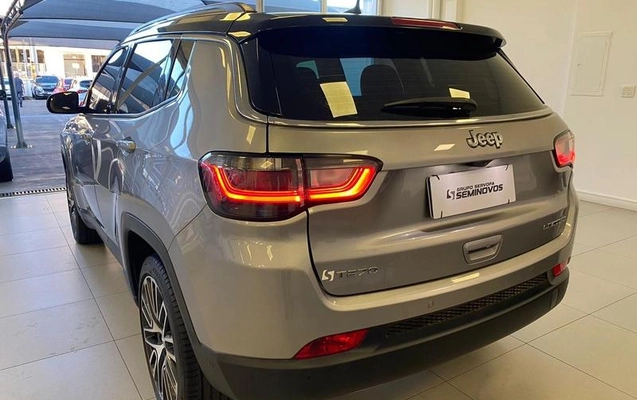 imagem-https://www.socarrao.com.br/sc-vehicle-images-prod/3497320/1788554975439-8425825_7_B_feb5e67c41.jpeg