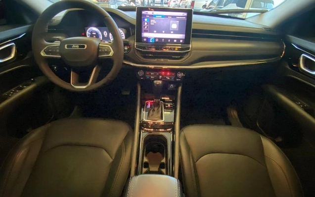 imagem-https://www.socarrao.com.br/sc-vehicle-images-prod/3497320/1788554975444-8425825_7_B_02c63128b2.jpeg