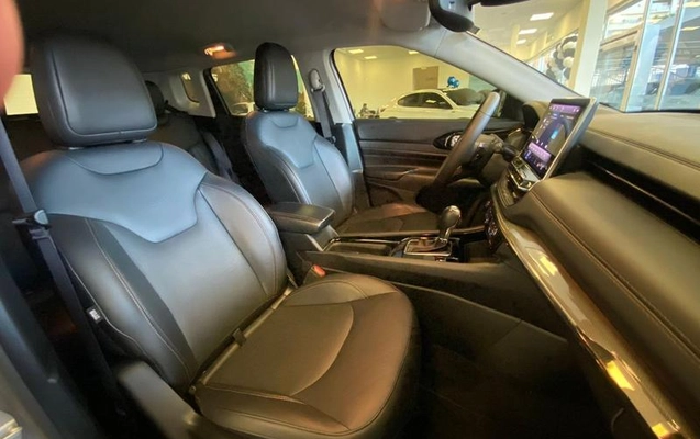imagem-https://www.socarrao.com.br/sc-vehicle-images-prod/3497320/1788554975449-8425825_7_B_453122cbf5.jpeg