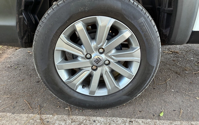 imagem-https://www.socarrao.com.br/sc-vehicle-images-prod/3497327/1787923640406-SU1HXzI0MzUuanBlZw.jpeg