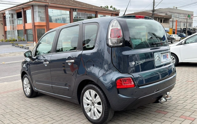 imagem-https://www.socarrao.com.br/sc-vehicle-images-prod/3497331/1787922996058-003_db6face9089b7c0c45ca922054a73069.jpeg
